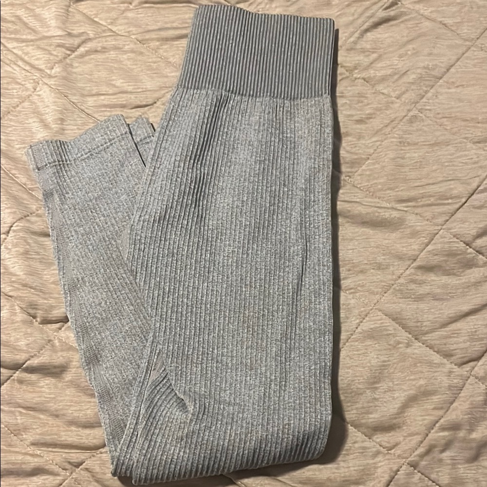 Gray Ribbed Leggings